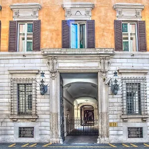 Trevi 3*, Rome Italie