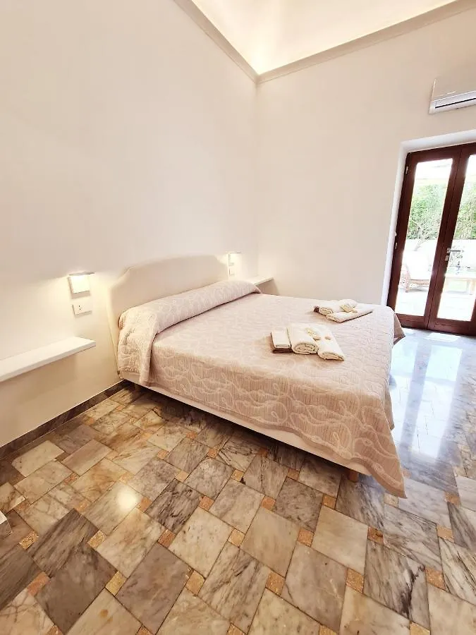 Villa Manini suites La Maddalena  Affittacamere